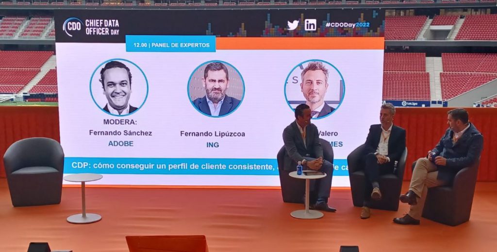 Jorge Valero en un panel de CDO Day Madrid